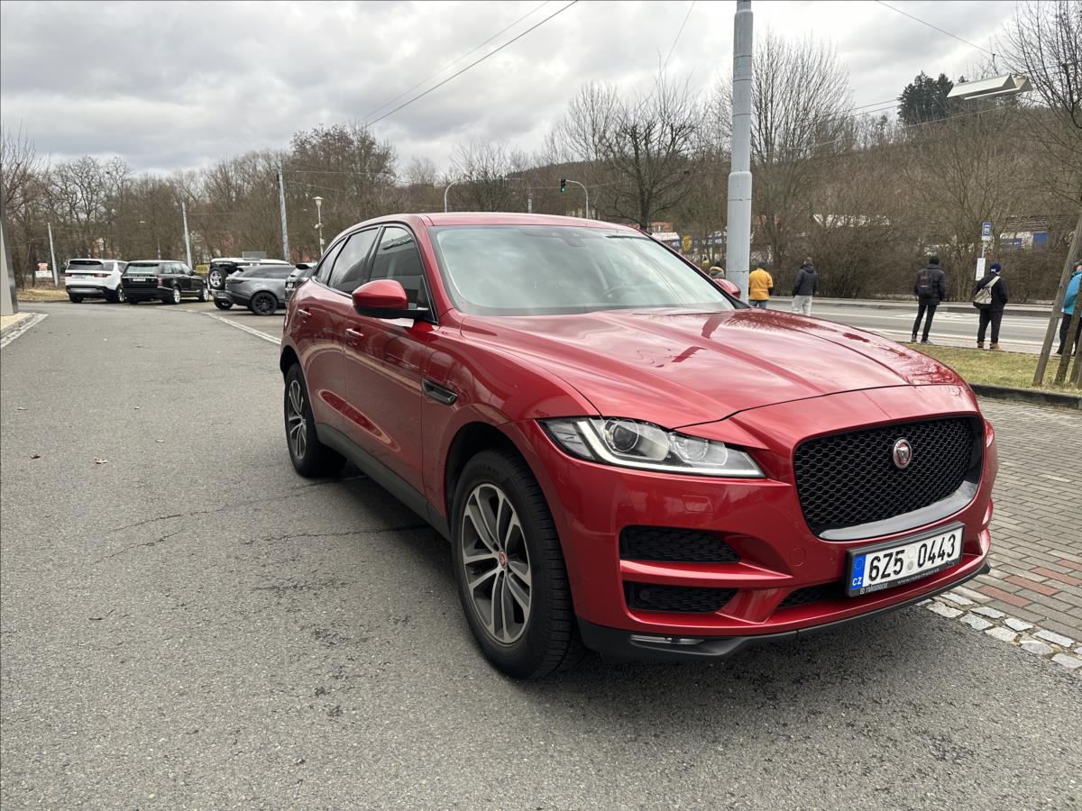 Jaguar F-Pace