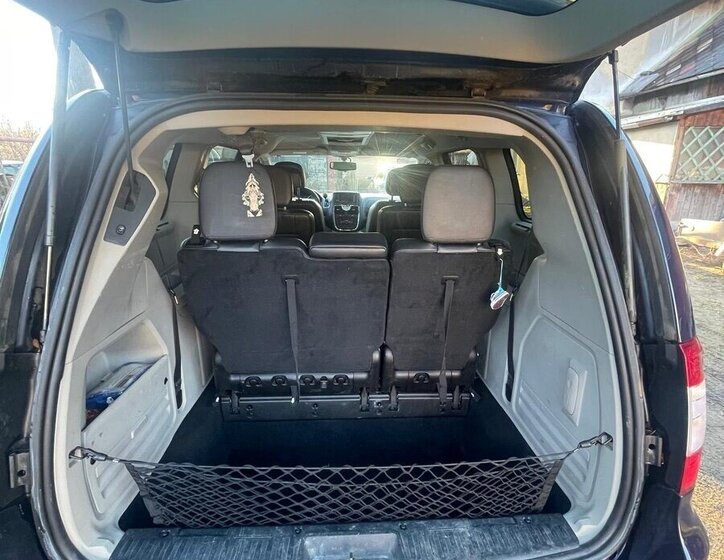 Chrysler Town & Country MPV 3,6 l 208 kw