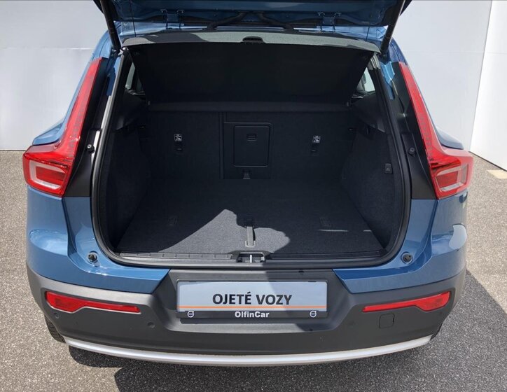 Volvo XC40 11