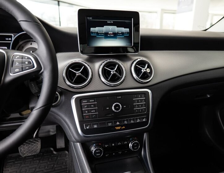 Mercedes-Benz GLA SUV / Terénní 2,1 l 130 kw