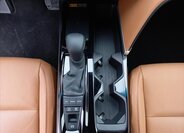 Toyota Camry Sedan / Limuzína 2,5 l 137 kw