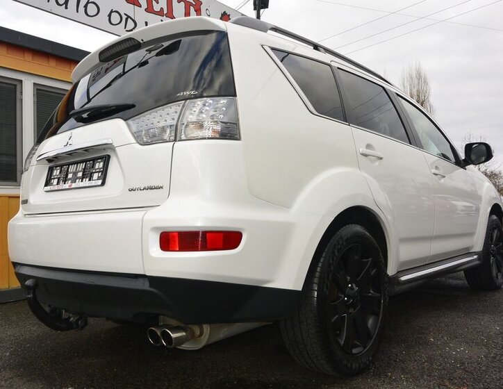 Mitsubishi Outlander SUV 2,3 l 130 kw