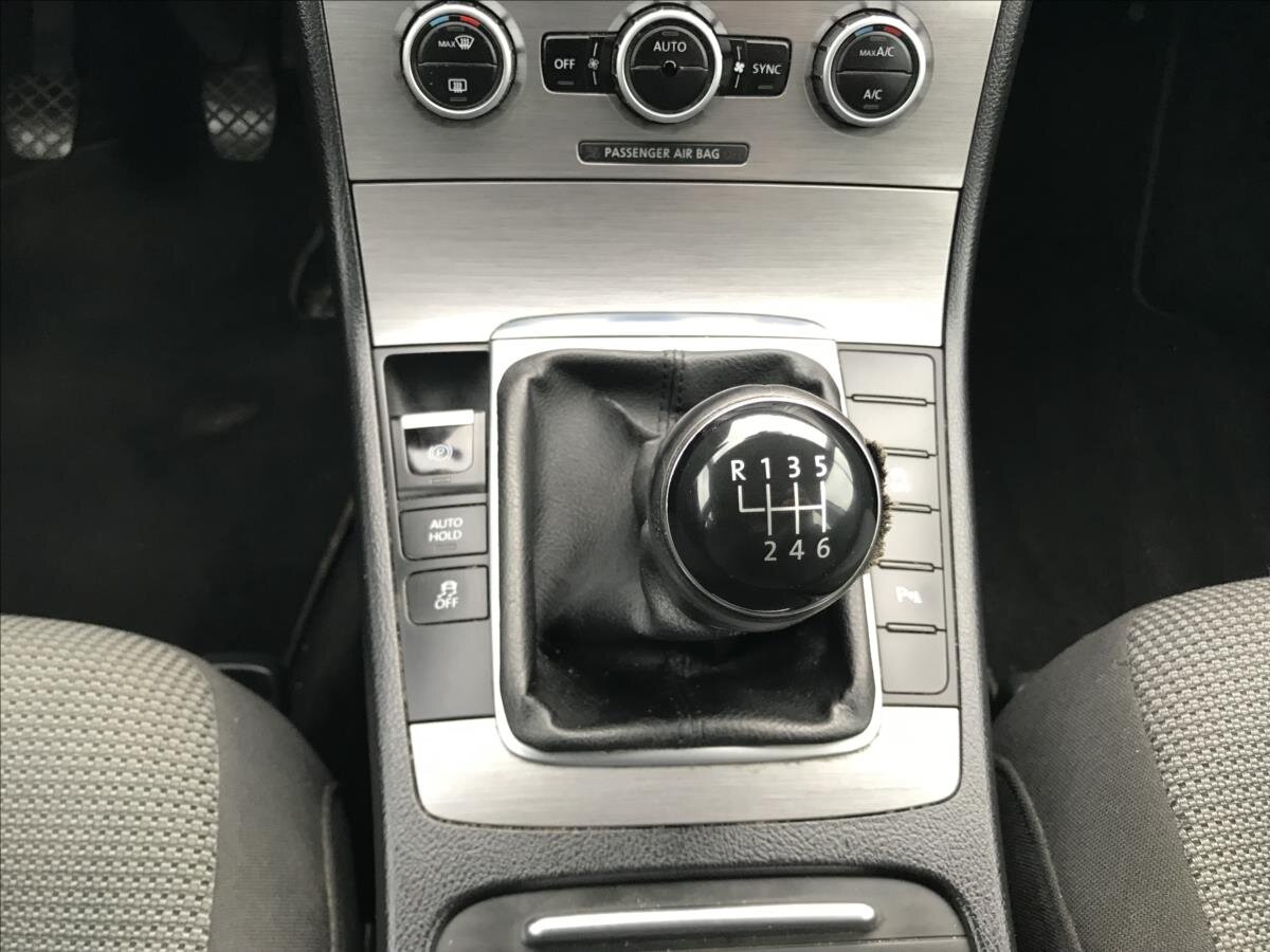 Volkswagen Passat Kombi 2,0 l 103 kw