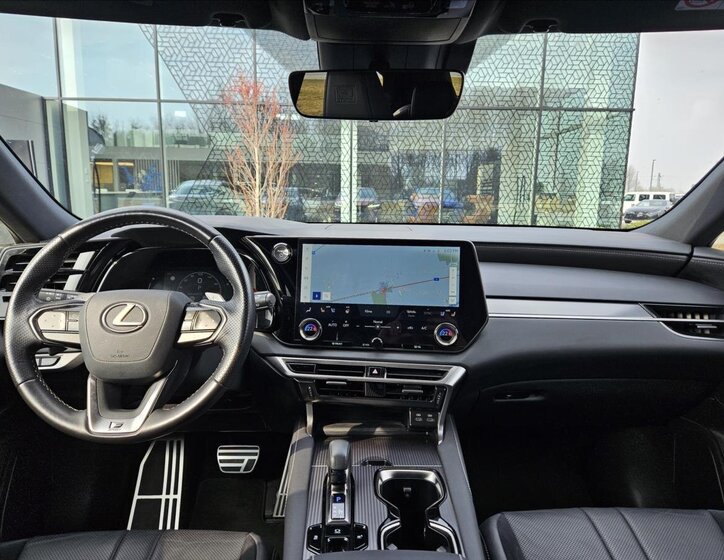 Lexus RX 500h SUV / Terénní 2,4 l 273 kw