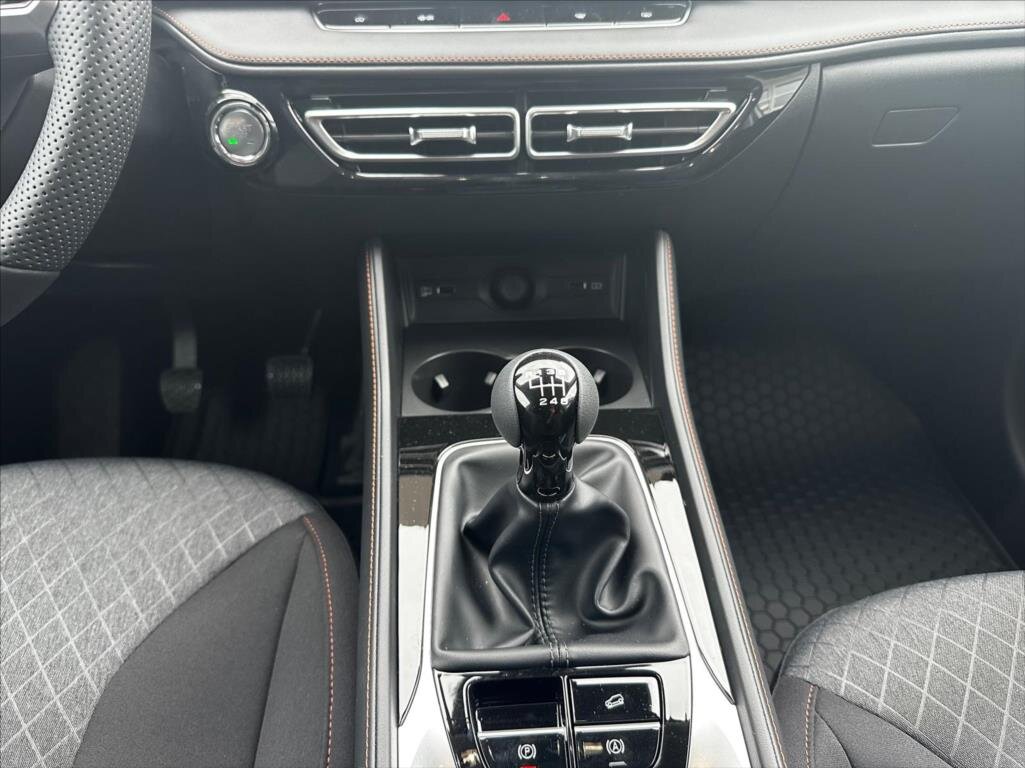 MG HS SUV 1,5 l 125 kw