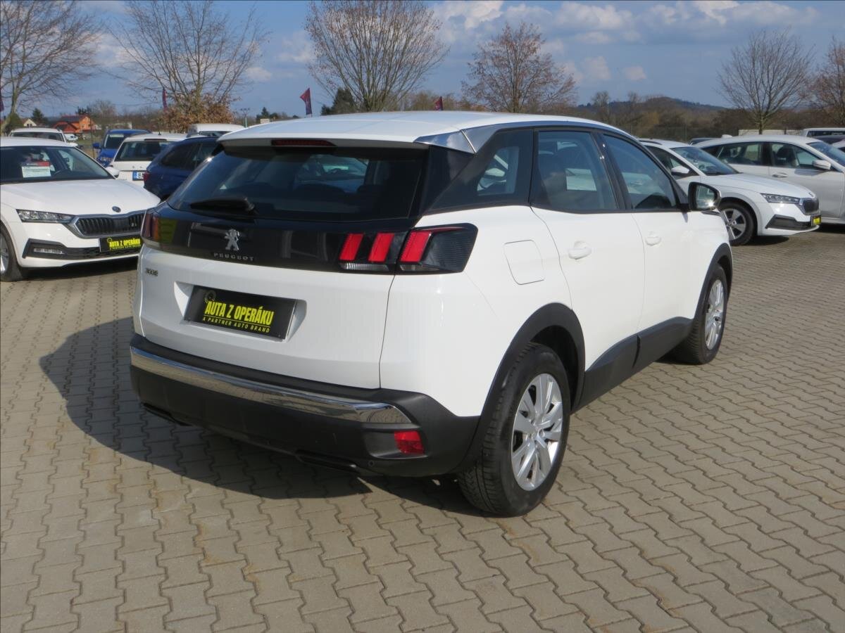 Peugeot 3008 SUV / Terénní 1,5 l 96 kw