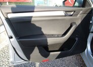 Škoda Superb Sedan / Limuzína 2,0 l 110 kw