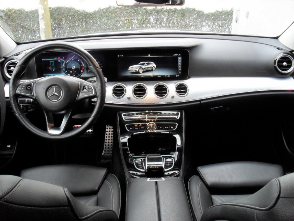 Mercedes-Benz Třídy E Kombi 3,0 l 190 kw