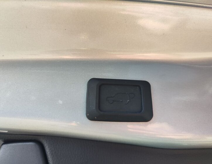 Toyota RAV4 SUV 2,5 l 163 kw