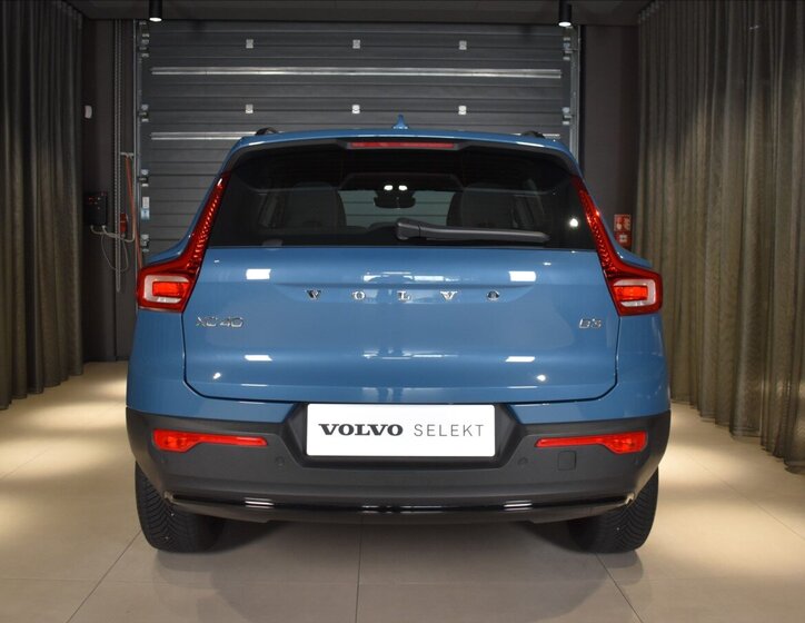 Volvo XC40 6