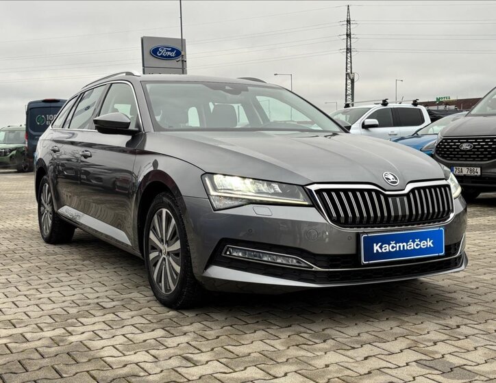 Škoda Superb Kombi 2,0 l 110 kw