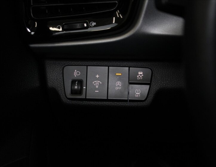 KIA Rio Hatchback 998,0 73 kw