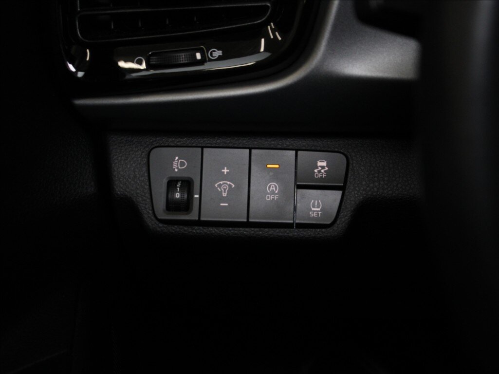 KIA Rio Hatchback 998,0 73 kw