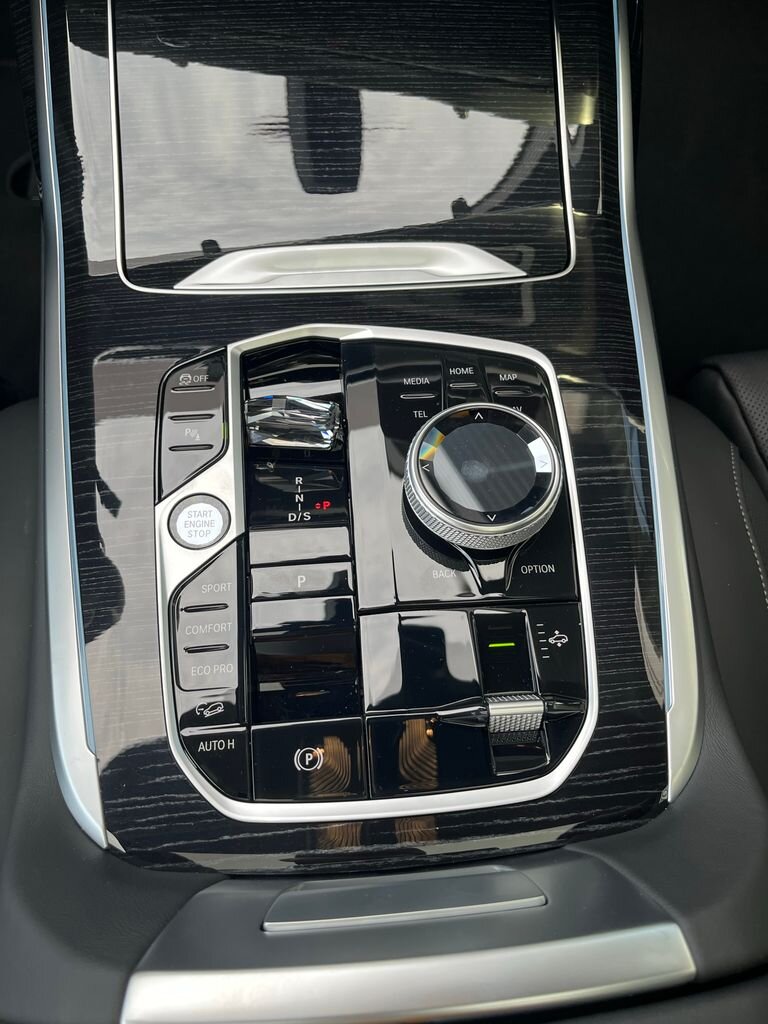 BMW X7 SUV / Terénní 3,0 l 280 kw
