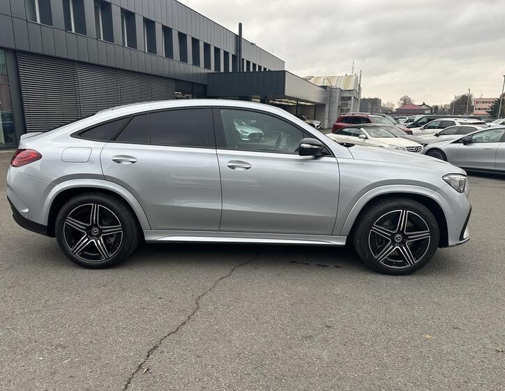 Mercedes-Benz GLE 8
