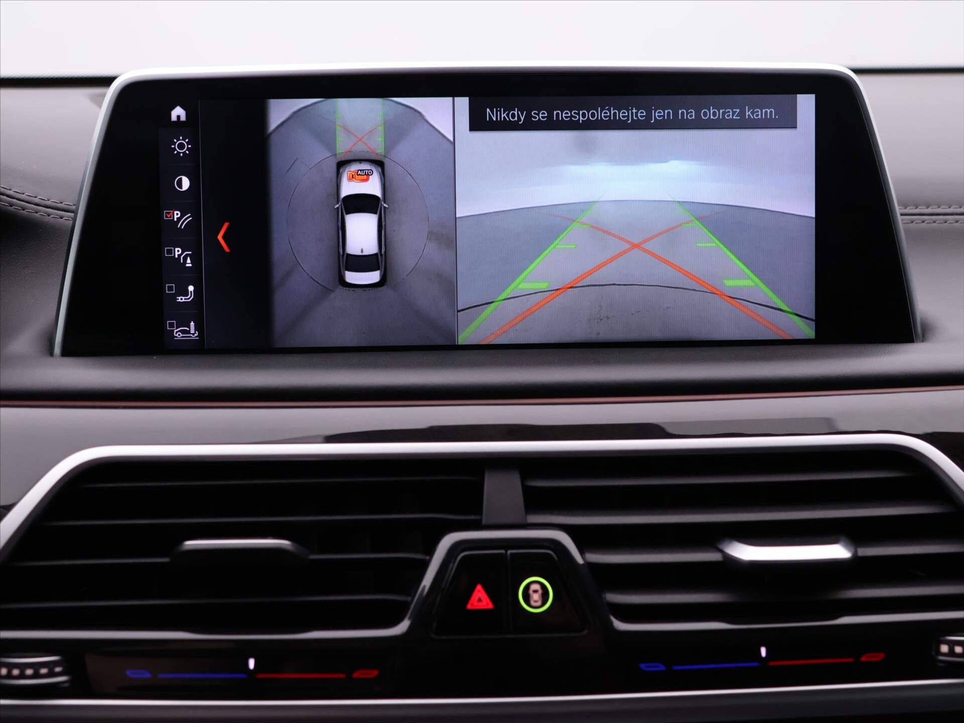 BMW Řada 7 Sedan / Limuzína 4,4 l 330 kw