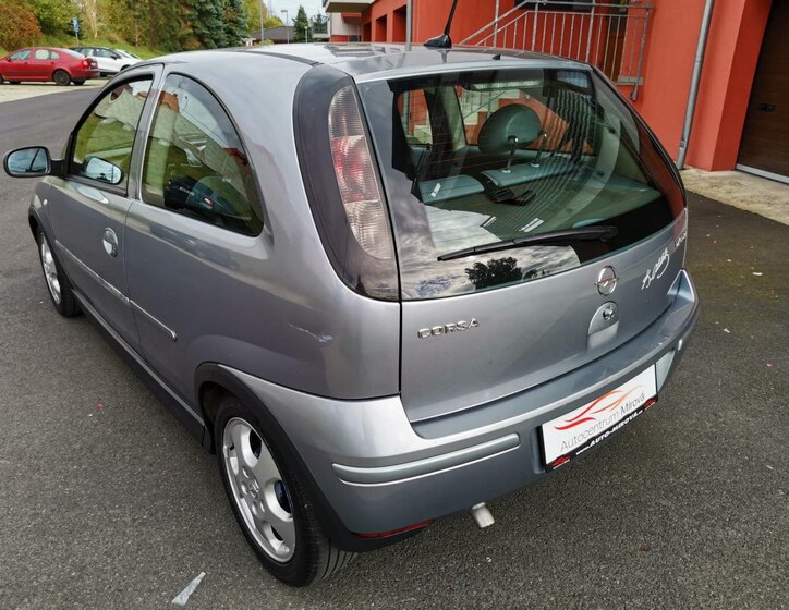 Opel Corsa Hatchback 1,7 l 74 kw