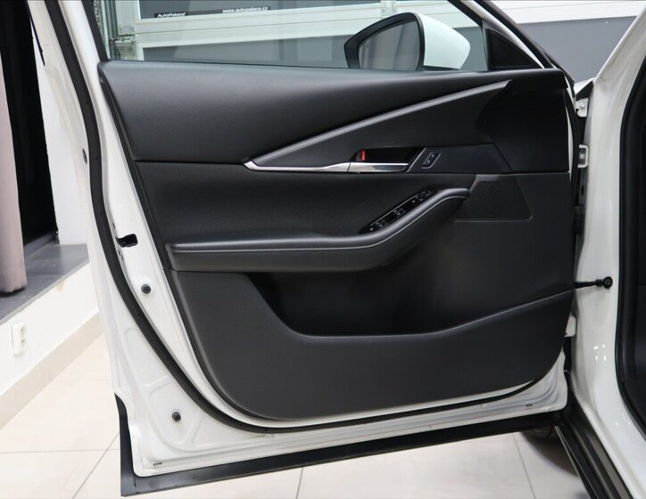 Mazda CX-30 SUV / Terénní 2,0 l 90 kw