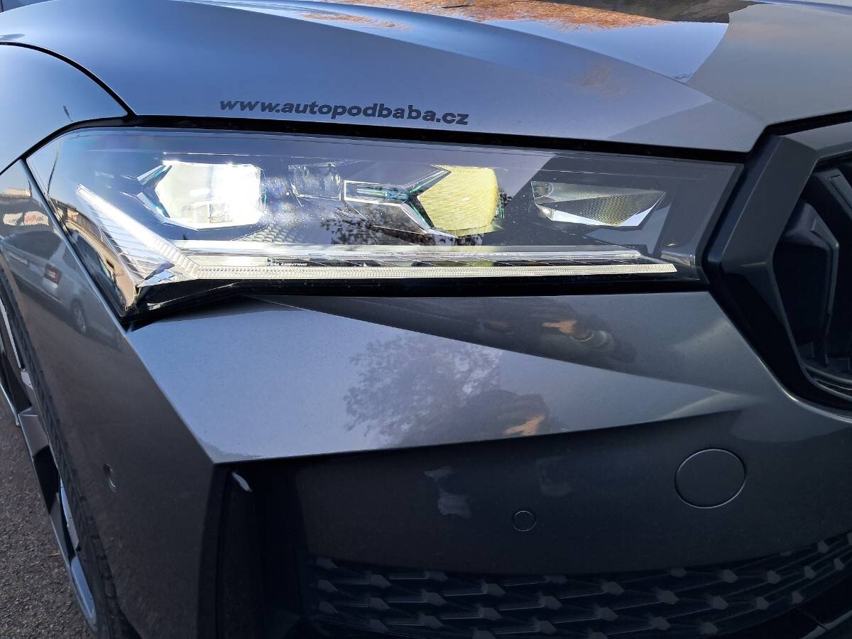 Škoda Superb Liftback 2,0 l 142 kw