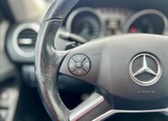 Mercedes-Benz Třídy M SUV 3,0 l 165 kw