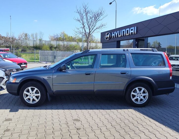 Volvo XC70 Kombi 2,4 l 120 kw