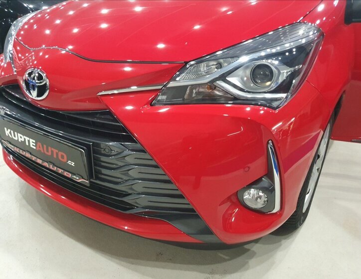 Toyota Yaris Hatchback 1,5 l 82 kw