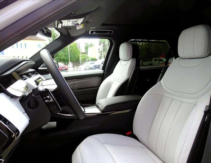 Land Rover Range Rover Sport SUV / Terénní 3,0 l 221 kw