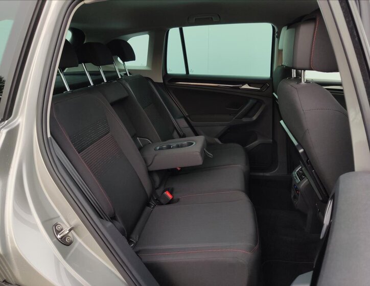 Volkswagen Tiguan 24