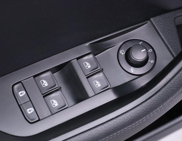 Škoda Superb Liftback 2,0 l 110 kw