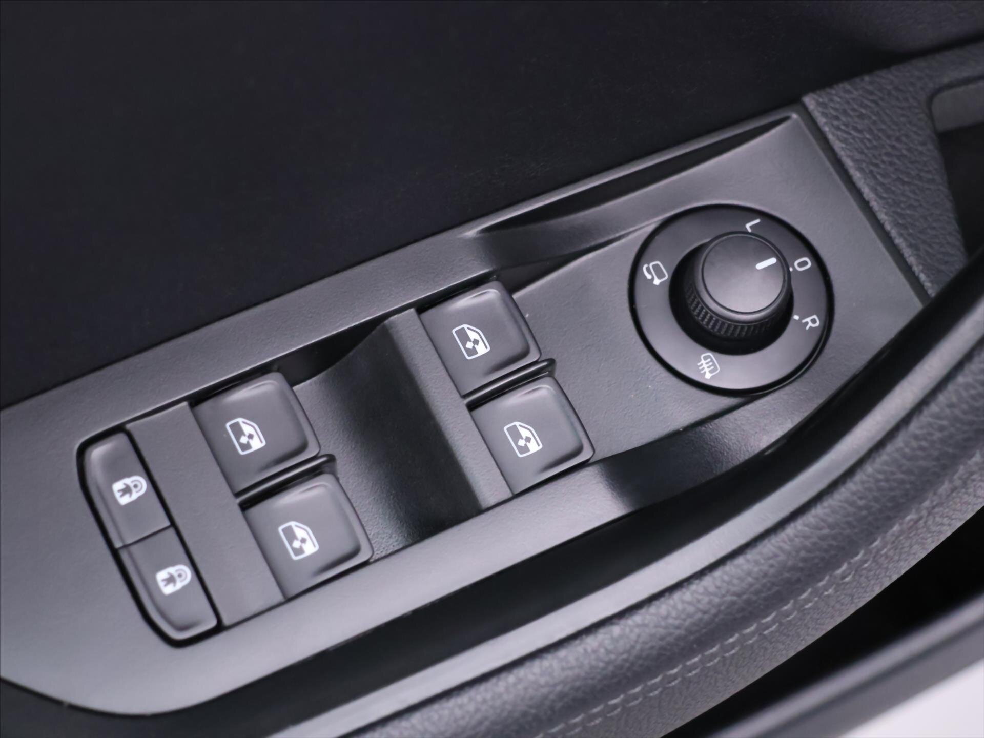 Škoda Superb Liftback 2,0 l 110 kw