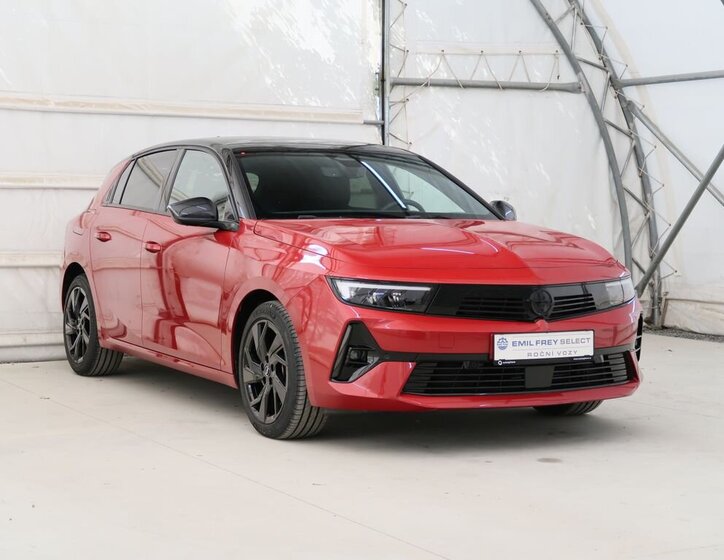 Opel Astra Hatchback 1,2 l 96 kw