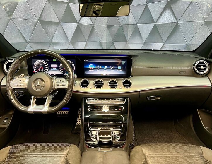 Mercedes-Benz Třídy E 10