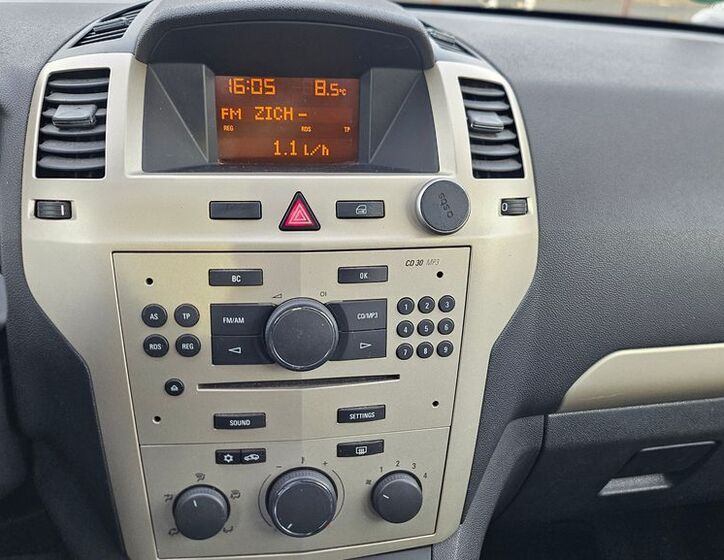 Opel Zafira 12
