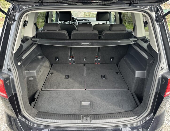 Volkswagen Touran MPV 1,2 l 81 kw