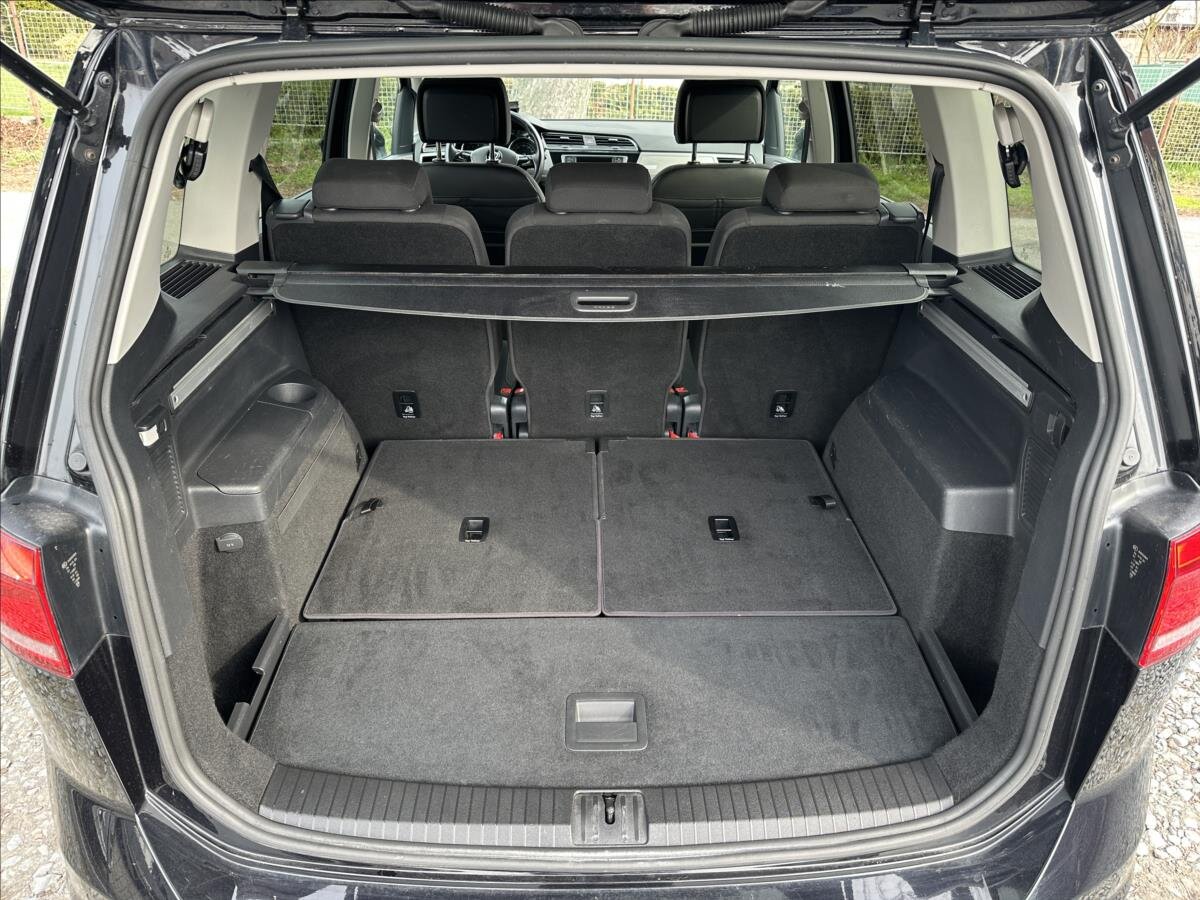 Volkswagen Touran MPV 1,2 l 81 kw