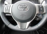 Toyota Yaris 13