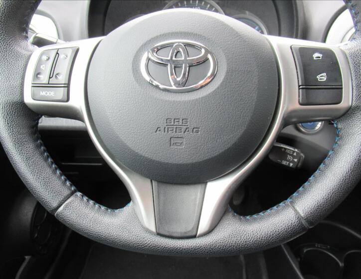 Toyota Yaris 13