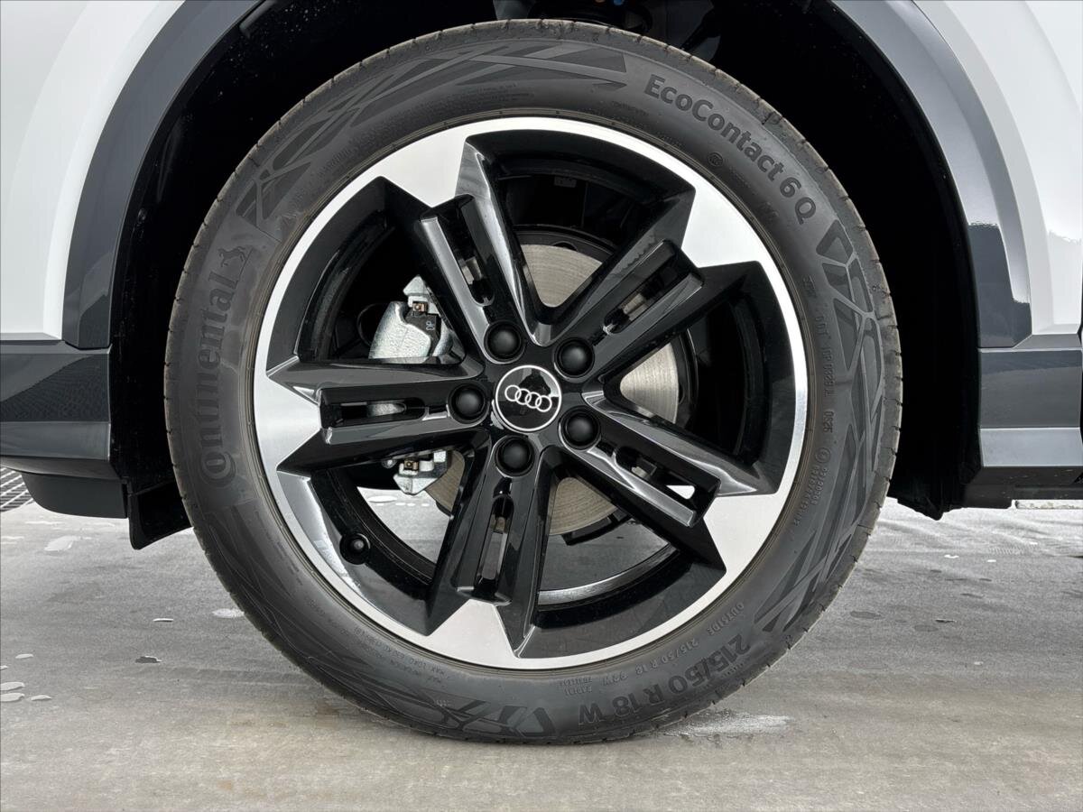 Audi Q2 SUV / Terénní 1,5 l 110 kw