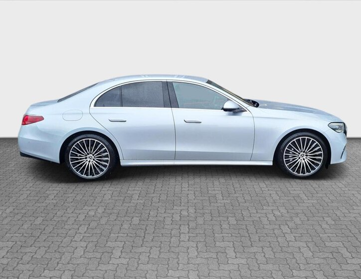 Mercedes-Benz Třídy E 6