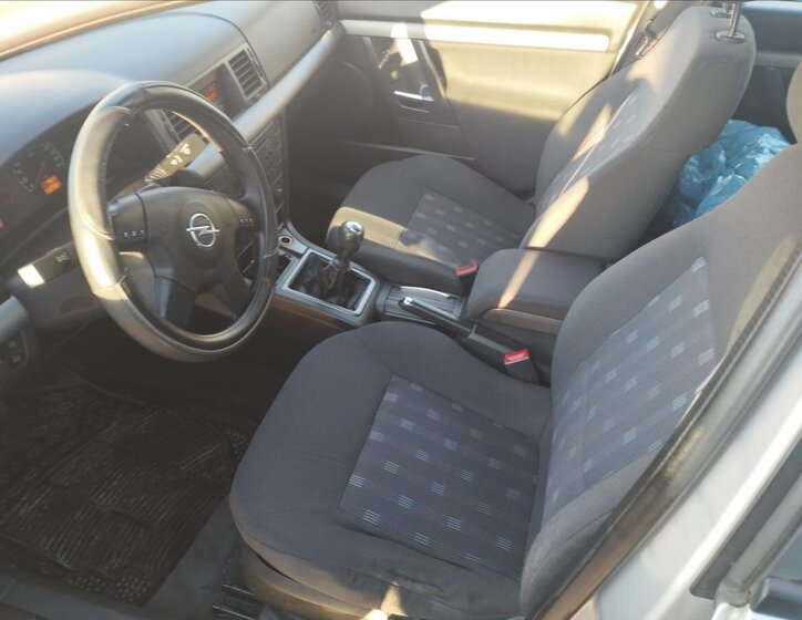 Opel Vectra Sedan 1,8 l 90 kw