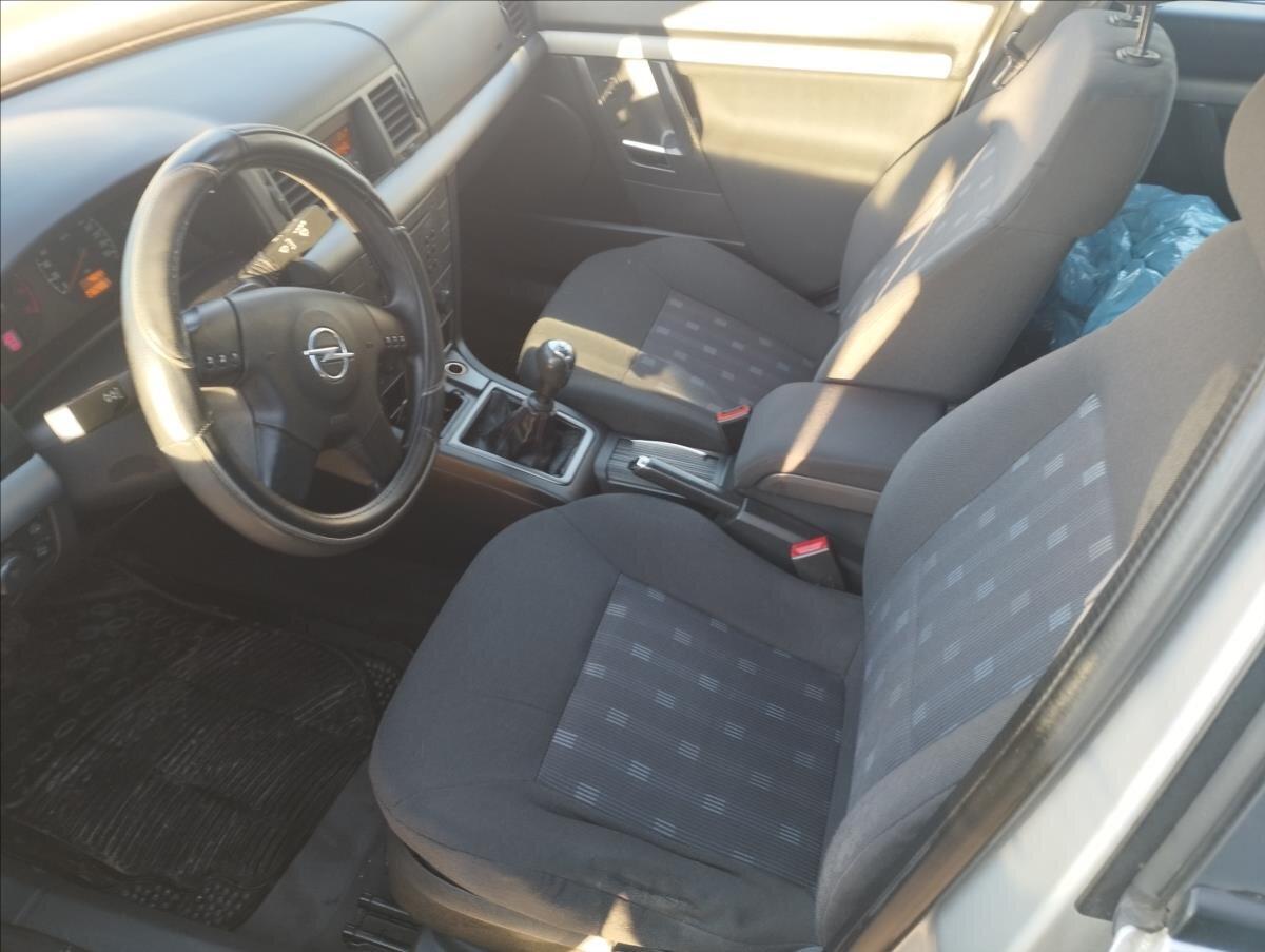 Opel Vectra Sedan 1,8 l 90 kw