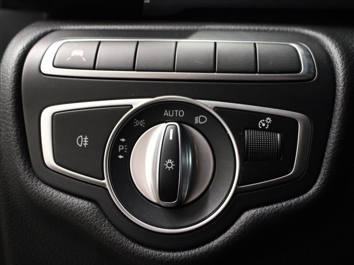 Mercedes-Benz Třídy V Kombi 2,0 l 120 kw