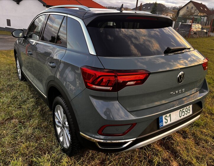 Volkswagen T-Roc 4