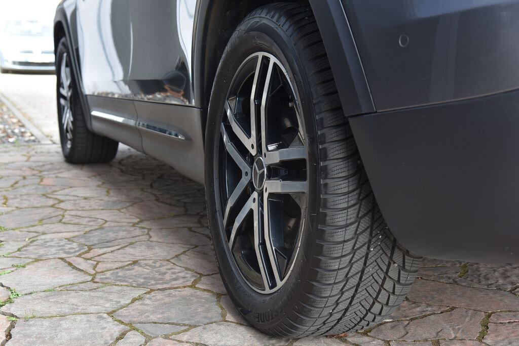 Mercedes-Benz GLB SUV / Terénní 2,0 l 110 kw