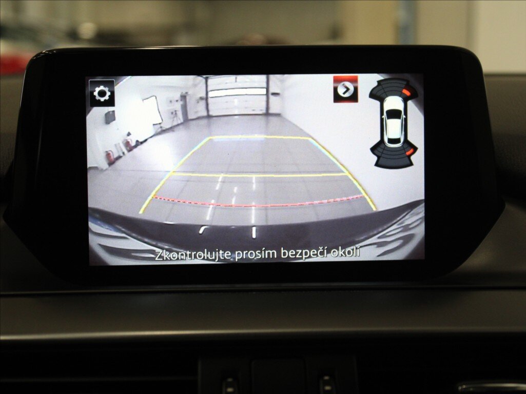 Mazda 6 Sedan / Limuzína 2,2 l 129 kw