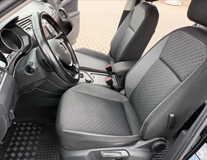Volkswagen Tiguan SUV / Terénní 2,0 l 110 kw