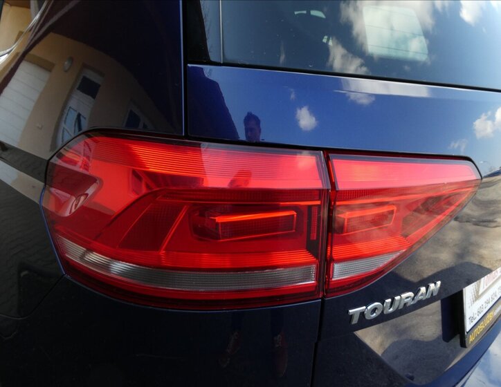 Volkswagen Touran MPV 1,2 l 81 kw