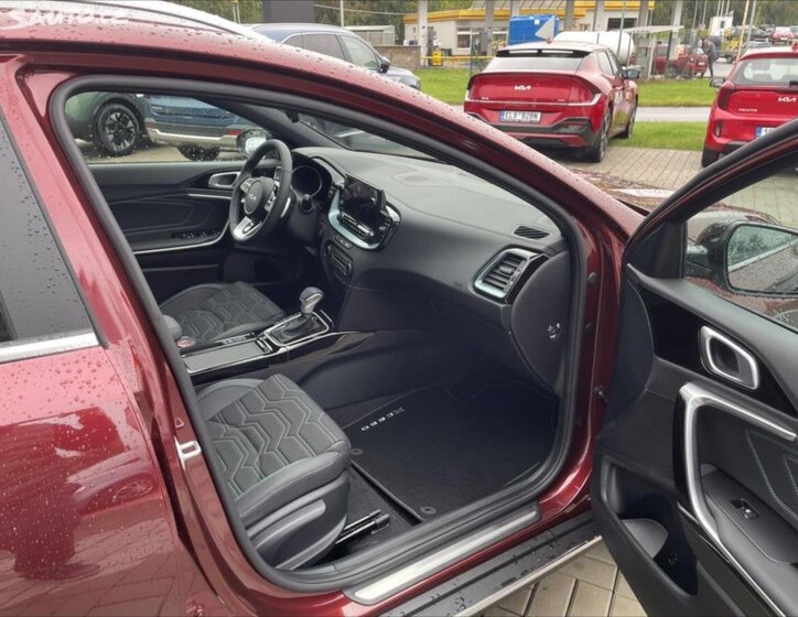 KIA XCeed SUV / Terénní 1,6 l 110 kw