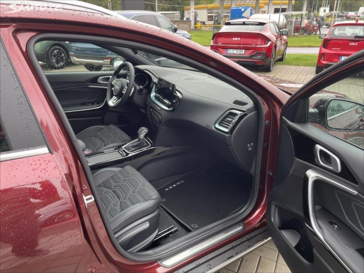 KIA XCeed SUV / Terénní 1,6 l 110 kw