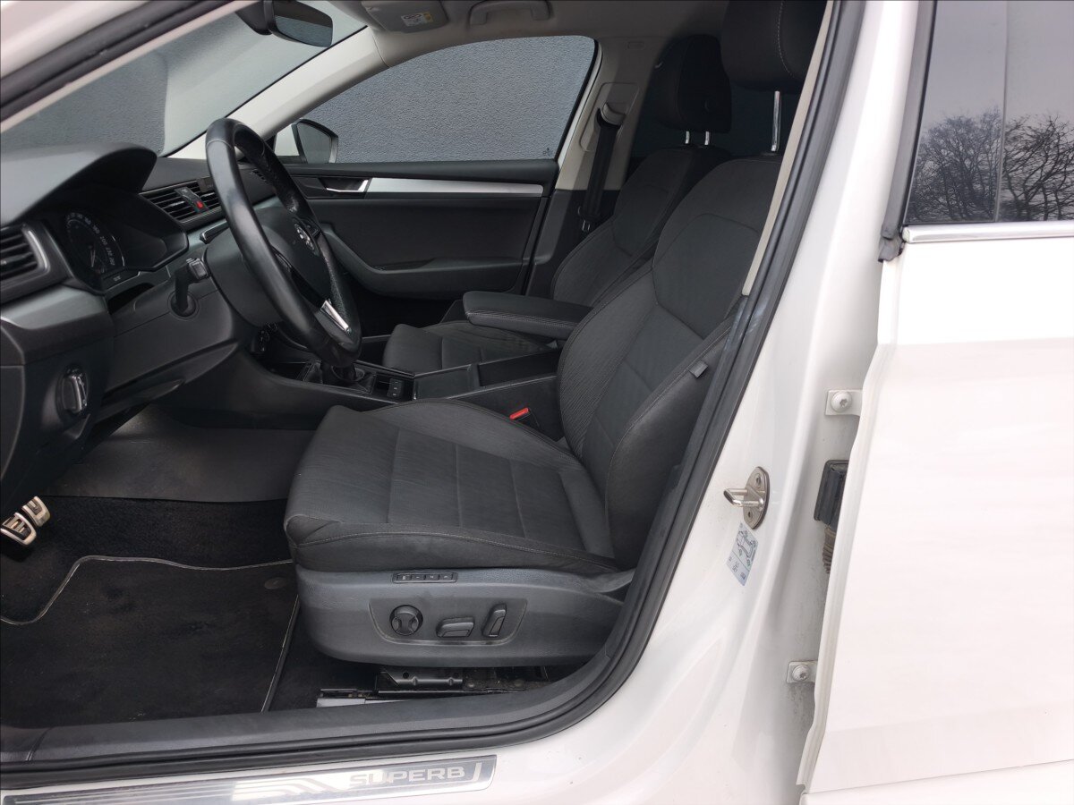 Škoda Superb Sedan 2,0 l 110 kw